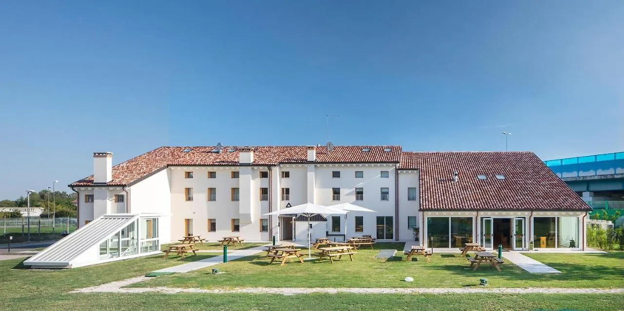 Nomad Hostel Treviso İtalya
