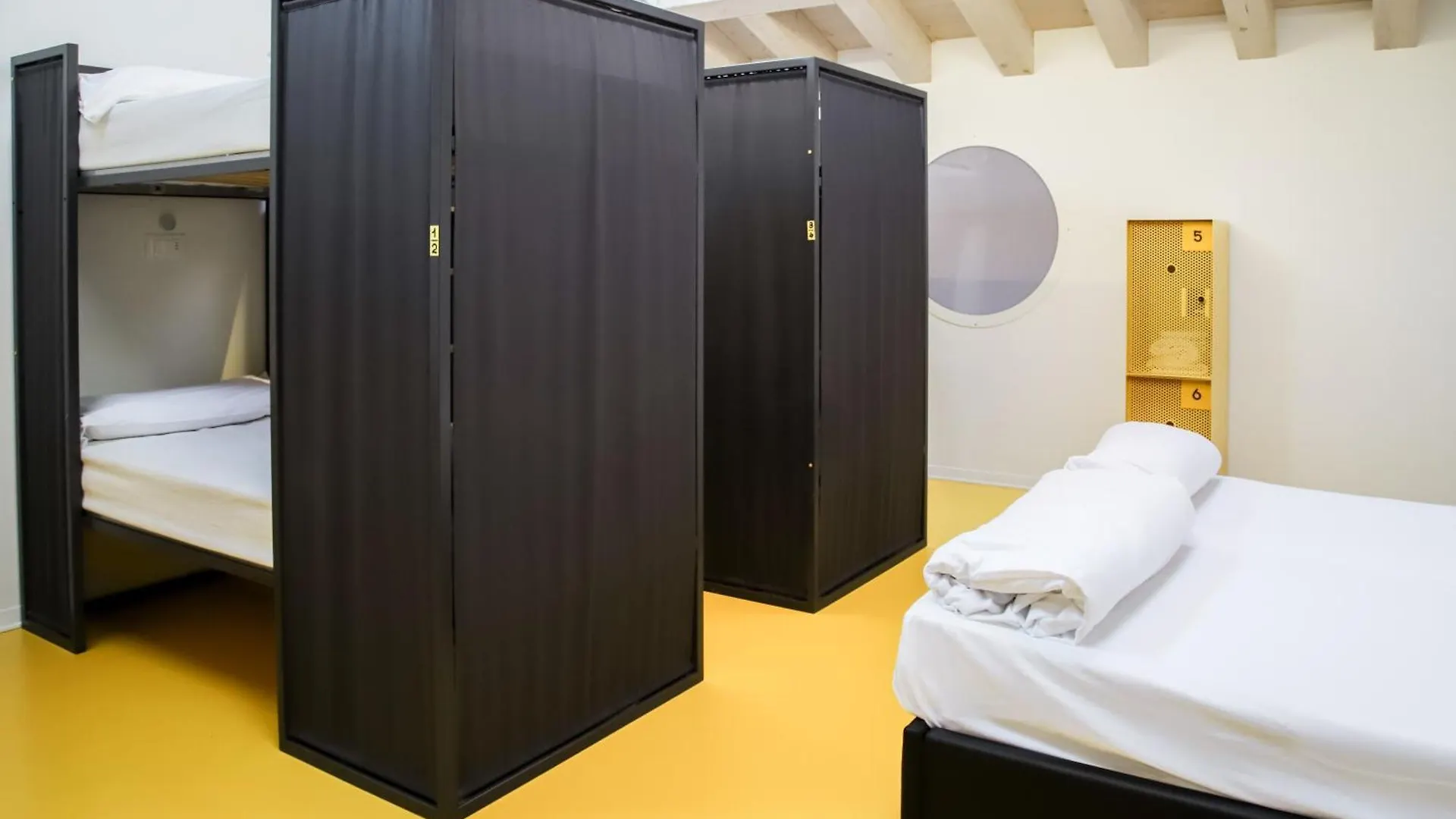 טרוויסו Nomad Hostel